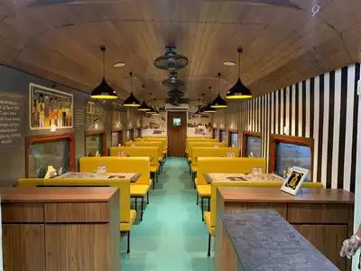 restaurant nagpur station