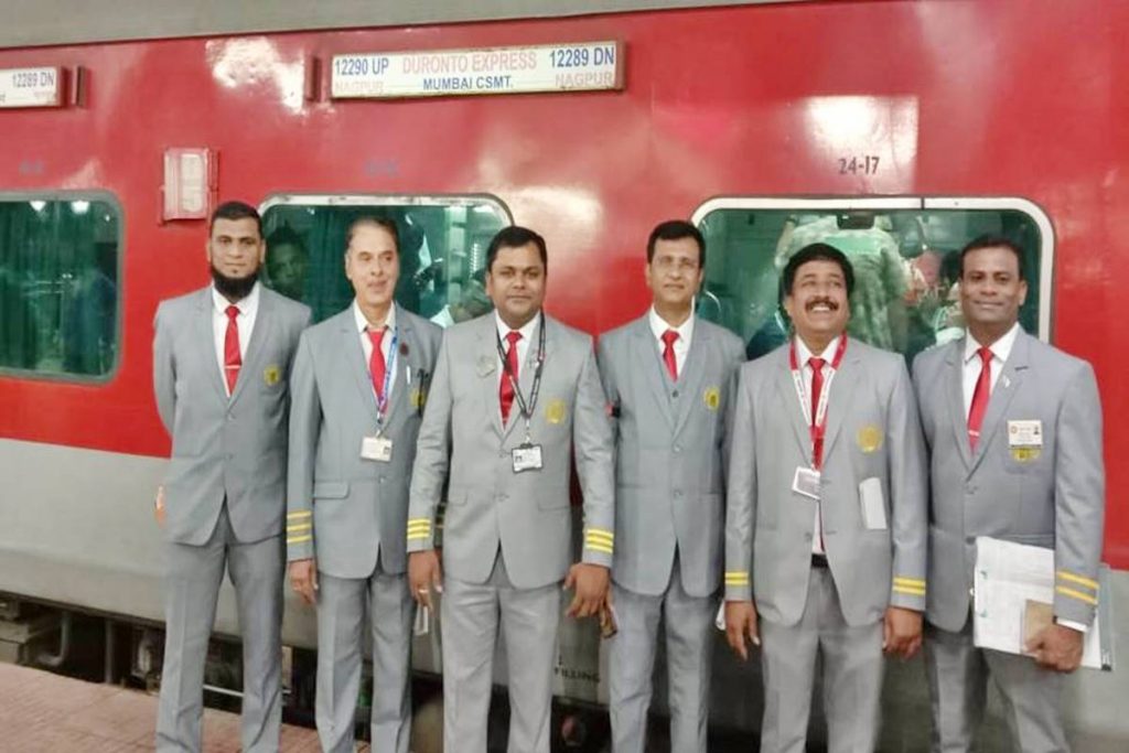 Nagpur Mumbai Duronto TC Staff Gets a New Dress Code Nagpur Oranges